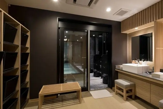 Oda, Sadece erkekler için (Upper & Lower Capsule For 2 guests)