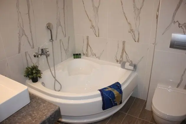 Standard Üç Kişilik Oda, 3 Tek Kişilik Yatak