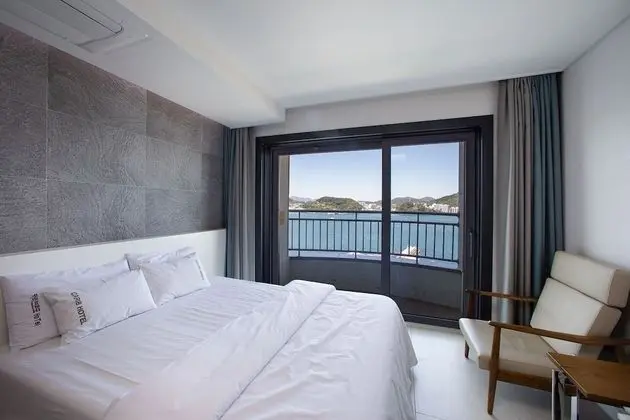 Deluxe İki Ayrı Yataklı Oda (Extra person fee 10000 KRW upon C/I)