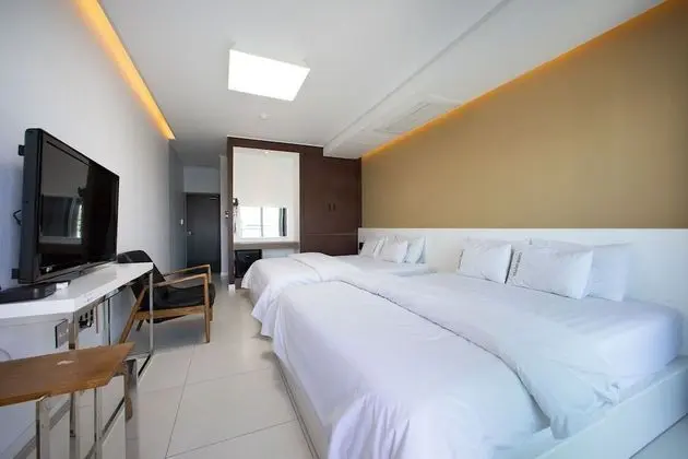 Deluxe İki Ayrı Yataklı Oda (Extra person fee 10000 KRW upon C/I)