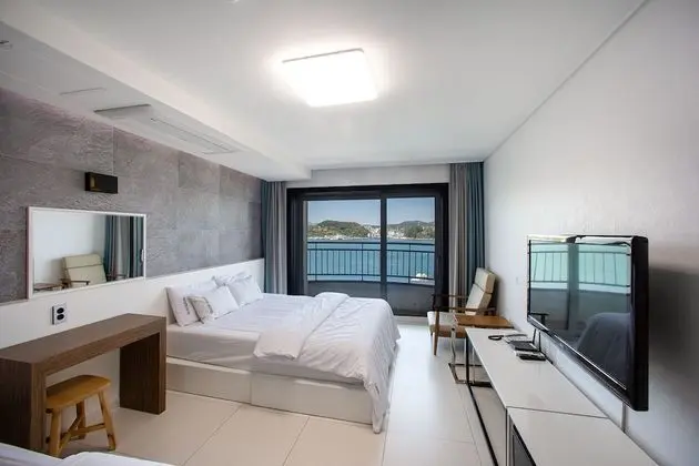 Deluxe İki Ayrı Yataklı Oda (Extra person fee 10000 KRW upon C/I)