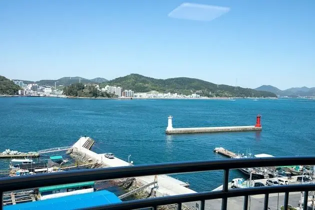 Deluxe İki Ayrı Yataklı Oda (Extra person fee 10000 KRW upon C/I)