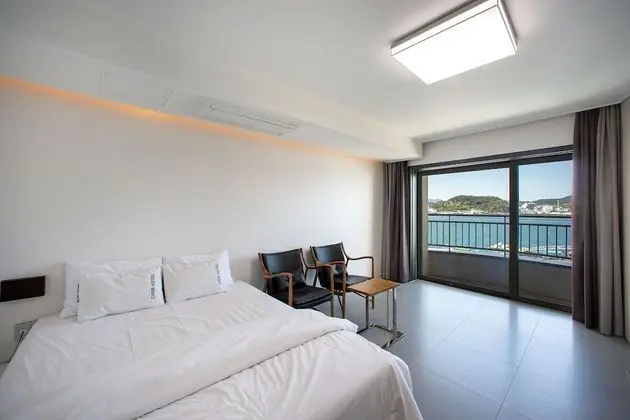 Deluxe Tek Büyük Yataklı Oda, 1 Büyük (Queen) Boy Yatak (Extra person fee 10000 KRW upon C/I)