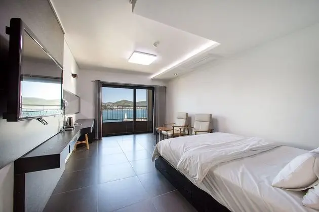 Deluxe Tek Büyük Yataklı Oda, 1 Büyük (Queen) Boy Yatak (Extra person fee 10000 KRW upon C/I)