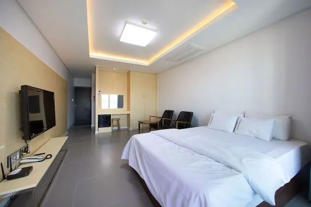 Deluxe Tek Büyük Yataklı Oda, 1 Büyük (Queen) Boy Yatak (Extra person fee 10000 KRW upon C/I)