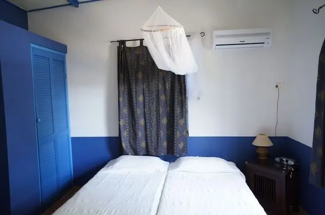 One Bedroom Apartment