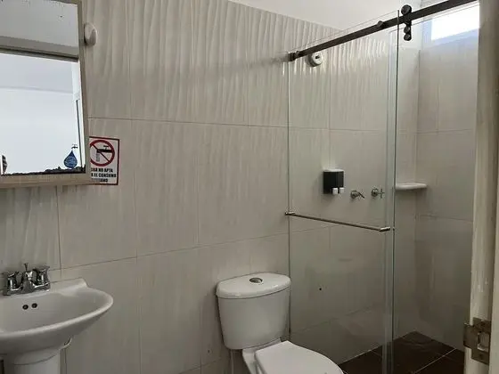Üç Kişilik Oda, Havuz Manzaralı