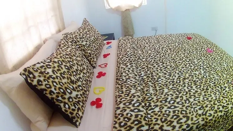 Apart Daire, 1 Büyük (Queen) Boy Yatak, Sigara İçilmez, Bahçe Manzaralı