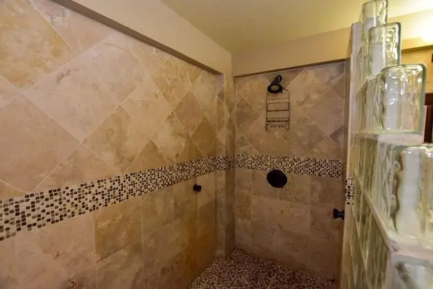 Luxury Oda, 1 En Büyük (King) Boy Yatak