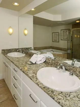Condo, 3 Bedrooms, 3 Bathrooms