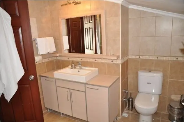 Çift Kişilik, Bahçe Manzaralı