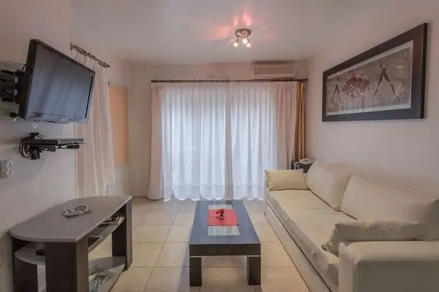 Kulübe (2 ambientes Sector Aromo)