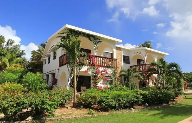1 Bedroom Beach View