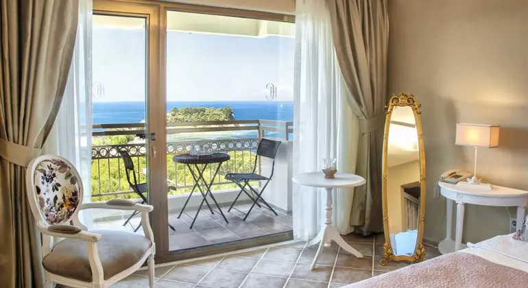 Standart Oda, Deniz Manzaralı, Balkonlu