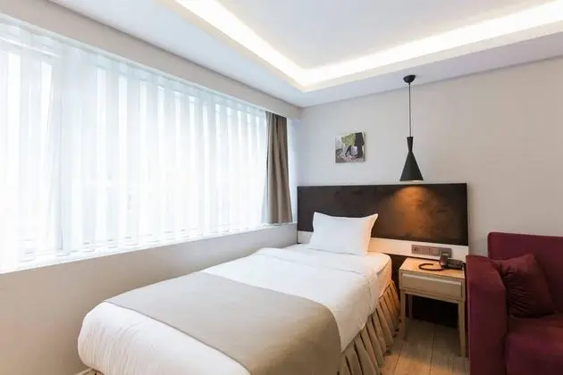 Deluxe Suite, Manzarasız