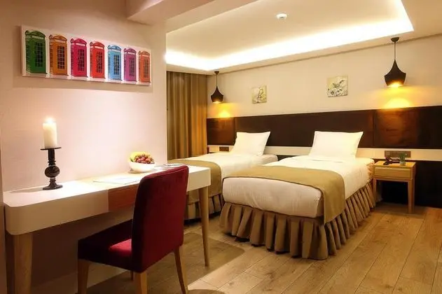Studio, Şehir Manzaralı