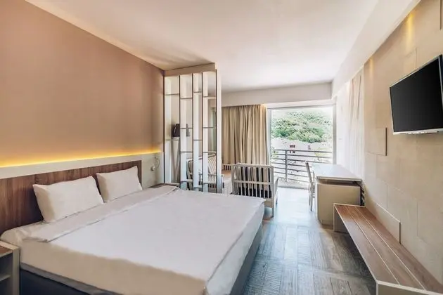 Üç Kişilik Oda (3 Adults)