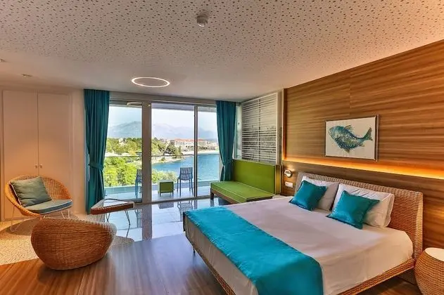 Deluxe Tek Büyük Yataklı Oda, Dağ Manzaralı