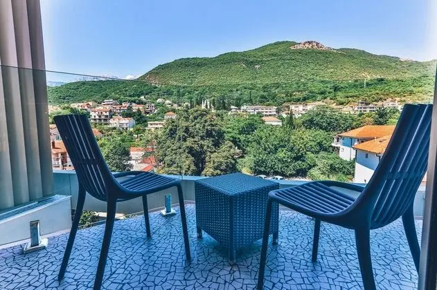 Deluxe Tek Büyük Yataklı Oda, Dağ Manzaralı