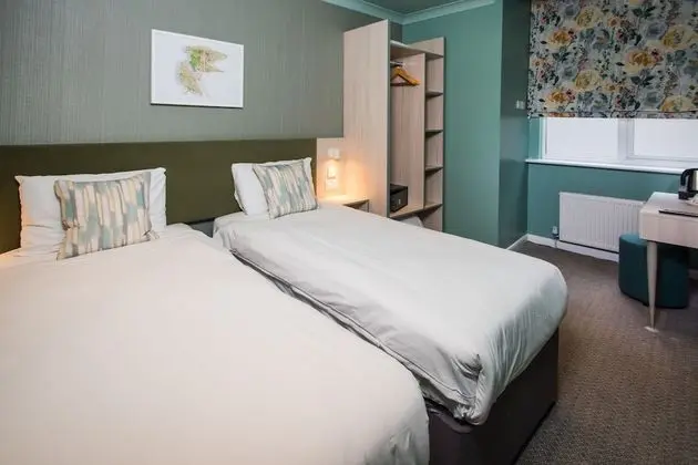 İki Ayrı Yataklı Oda, Banyolu/Duşlu