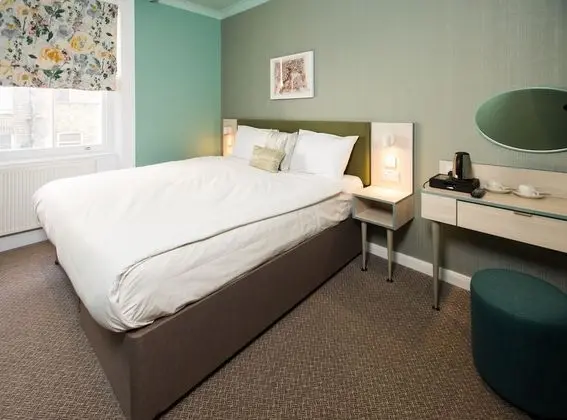 Tek Büyük Yataklı Oda, Banyolu/Duşlu