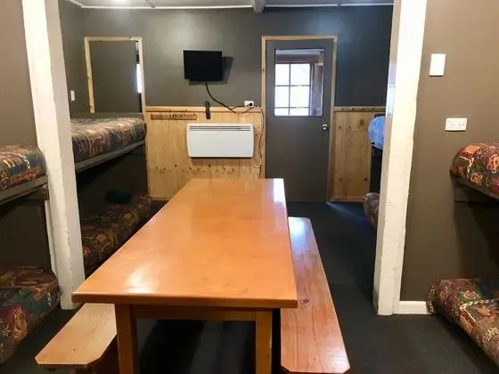 Family Oda, Birden Çok Yatak, Banyolu/Duşlu (Budget Ensuite - Sleeps 10)