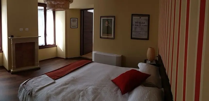 Traditional Tek Büyük Yataklı Oda (Rossini)