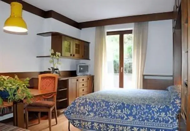 Family Oda (3 Adults)