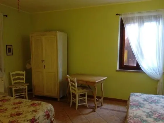 Üç Kişilik Oda, Özel Banyo (External)