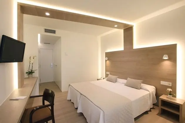Oda, Manzaralı (3 Adults)