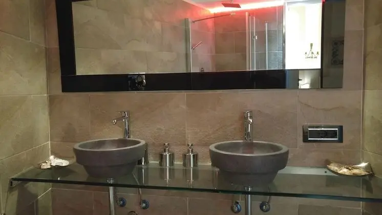 Tek Büyük Yataklı Oda (White)