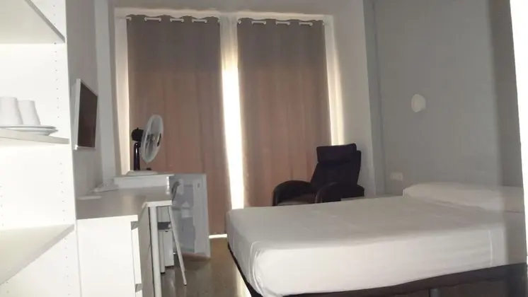 Tek Büyük veya İki Ayrı Yataklı Oda, Teras