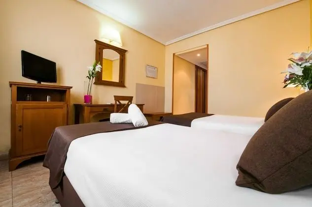 Tek Büyük veya İki Ayrı Yataklı Oda