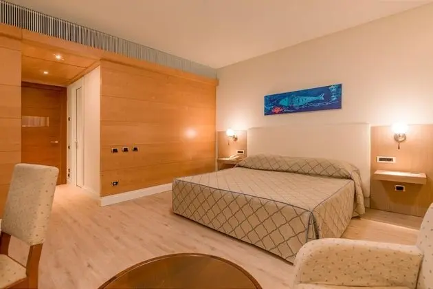 Superior Room with balcony - Garden View
