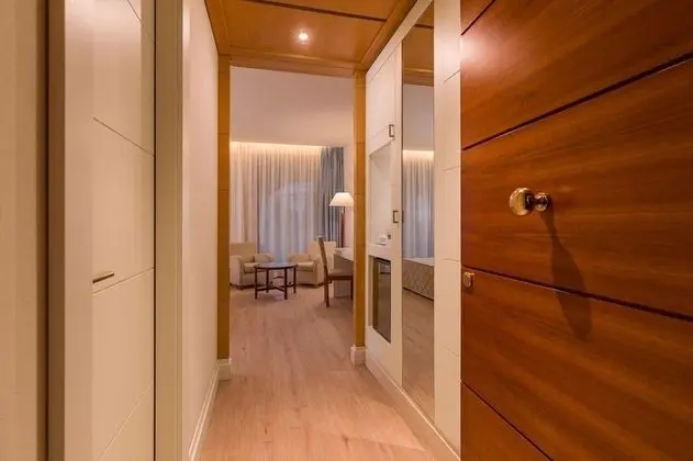 Superior Room with balcony - Garden View