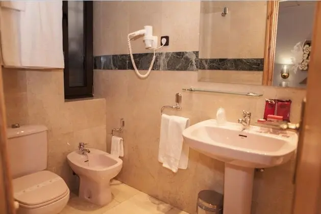 Standard Üç Kişilik Oda