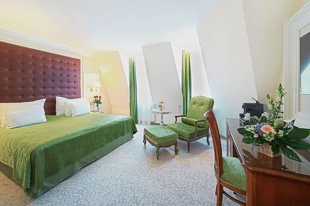 Comfort Tek Büyük Yataklı Oda (Wellness and Fitness access)