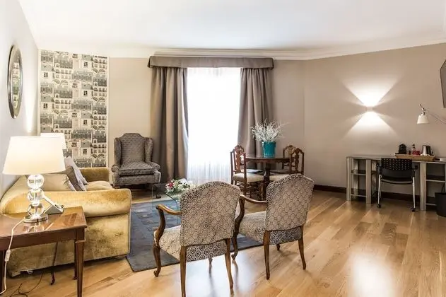 Junior Süit, Şehir Manzaralı