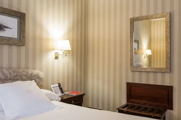 Superior Büyük Yataklı Tek Kişilik Oda, Şehir Manzaralı