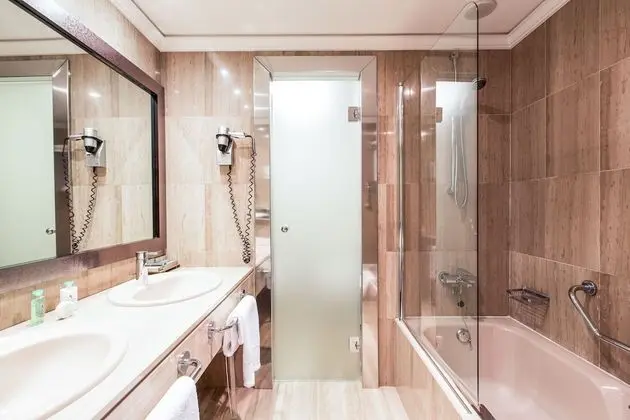 Superior Büyük Yataklı Tek Kişilik Oda, Şehir Manzaralı