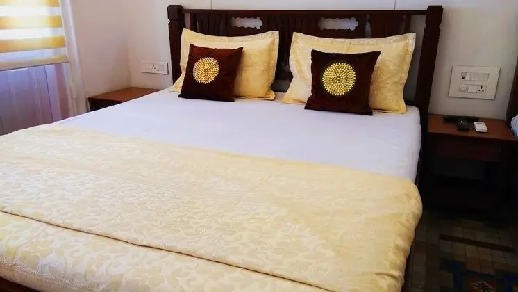 Deluxe Tek Büyük Yataklı Oda, 1 Çift Kişilik Yatak, Şehir Manzaralı