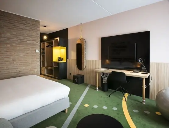 BASE Room
