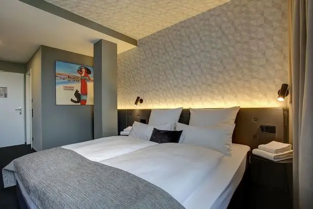 Comfort Tek Büyük Yataklı Oda