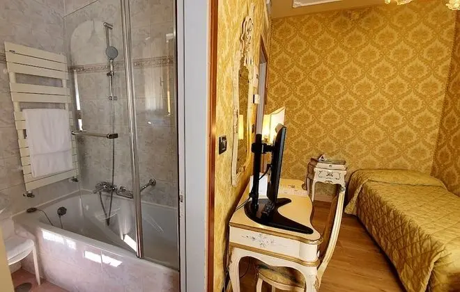 Classic İki Ayrı Yataklı Oda
