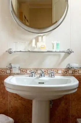 Classic Üç Kişilik Oda