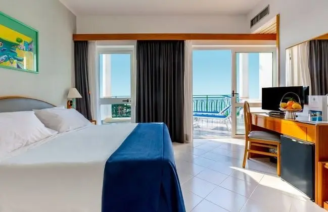 Classic Tek Büyük veya İki Ayrı Yataklı Oda, Deniz Manzaralı