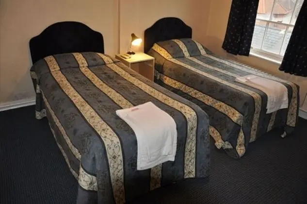 Basic İki Ayrı Yataklı Oda (with Ensuite)