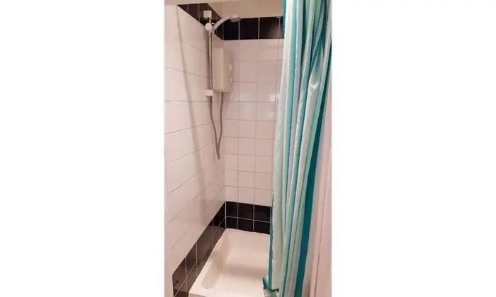 Basic İki Ayrı Yataklı Oda (with Ensuite)