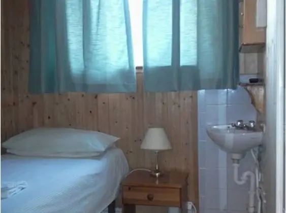 Tek Kişilik Oda, Ortak Banyo