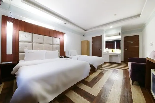 Deluxe İki Ayrı Yataklı Oda